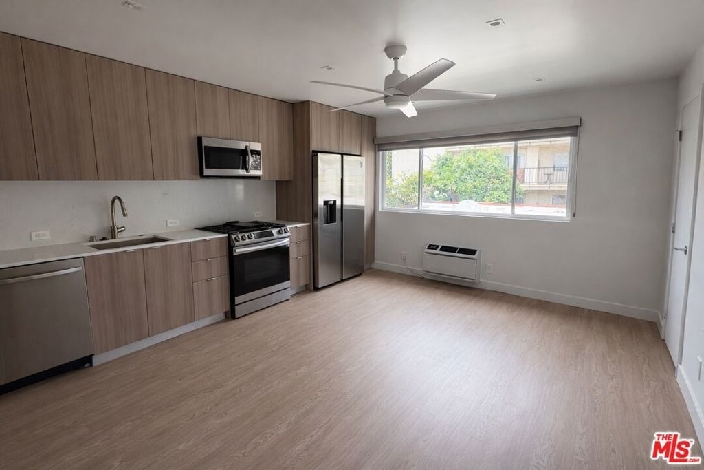 1433 Euclid Street - Photo 1