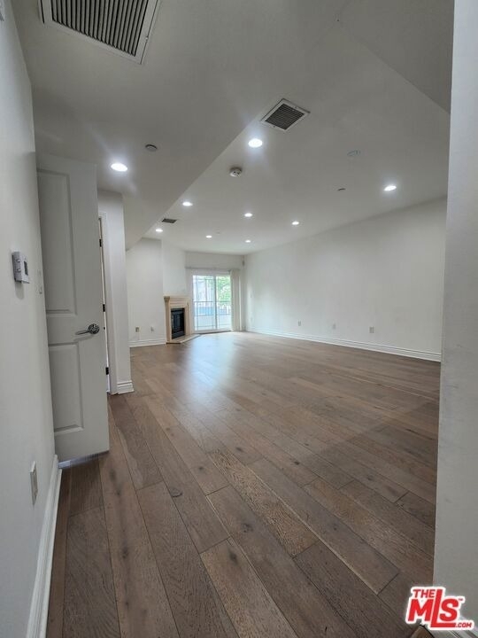 147 S Doheny Drive - Photo 10