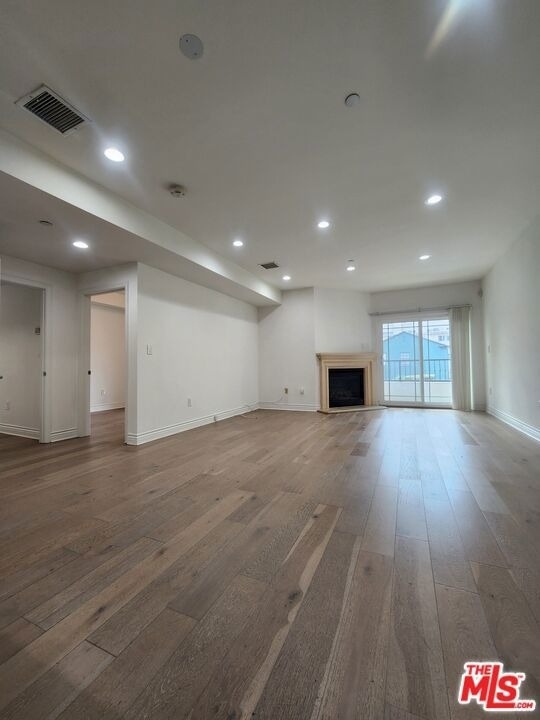 147 S Doheny Drive - Photo 12