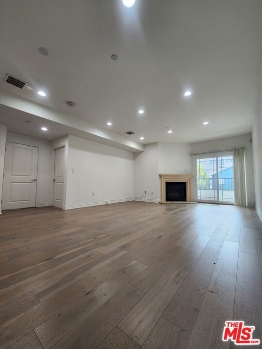 147 S Doheny Drive - Photo 18