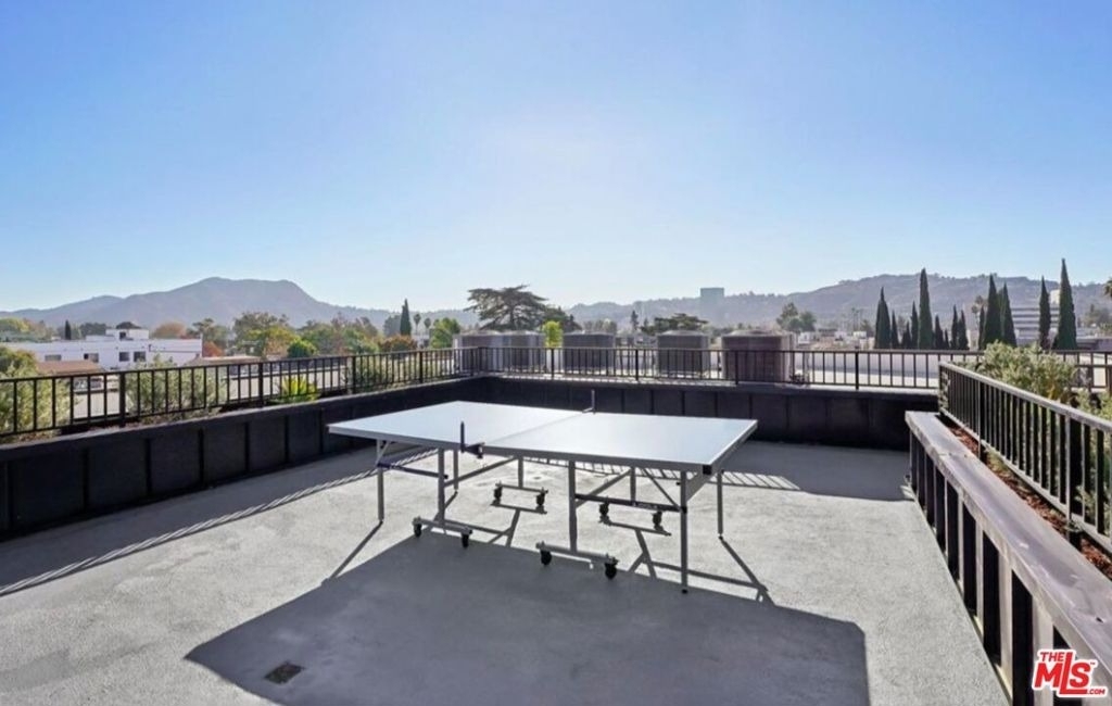 10806 Blix Street - Photo 6