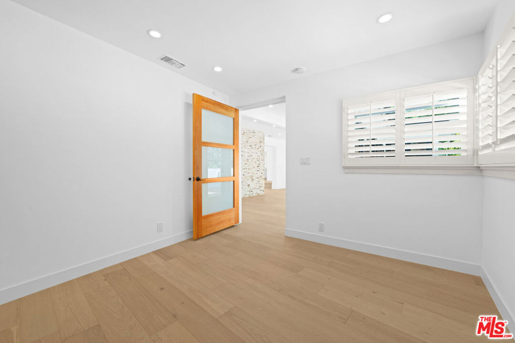 435 Dalehurst Avenue - Photo 13