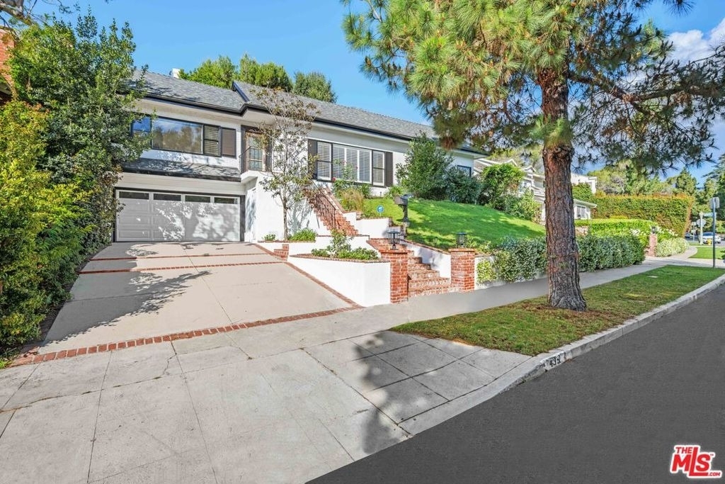 435 Dalehurst Avenue - Photo 0