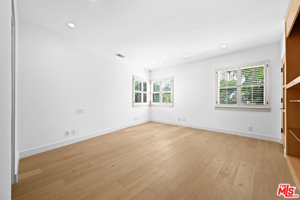 435 Dalehurst Avenue - Photo 8