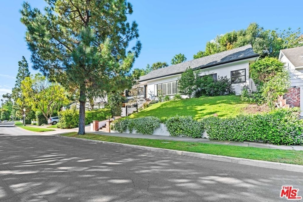 435 Dalehurst Avenue - Photo 16