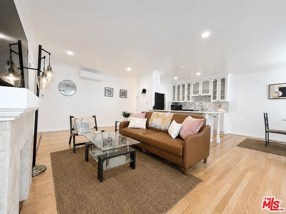 1111 11th Street - Photo 1