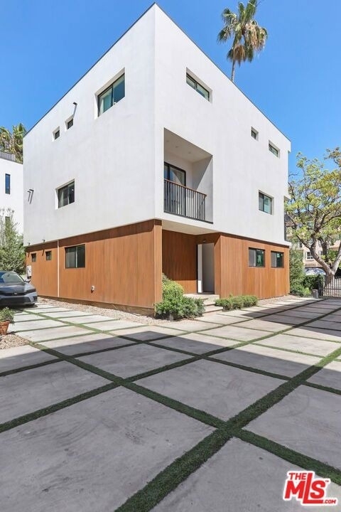 921 N Mariposa Avenue - Photo 10