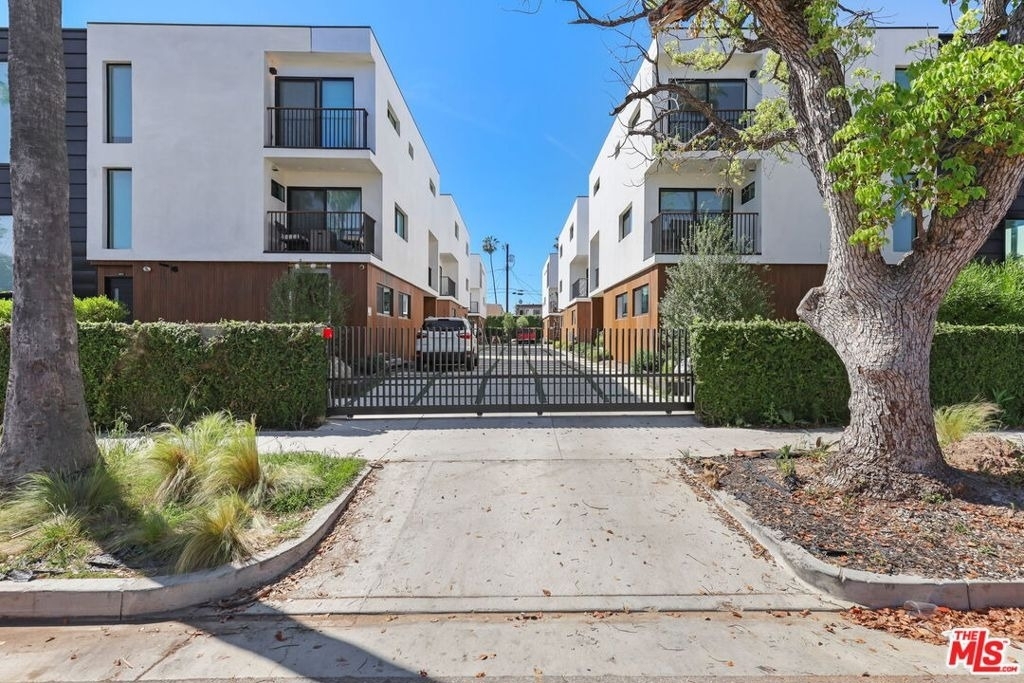 921 N Mariposa Avenue - Photo 7