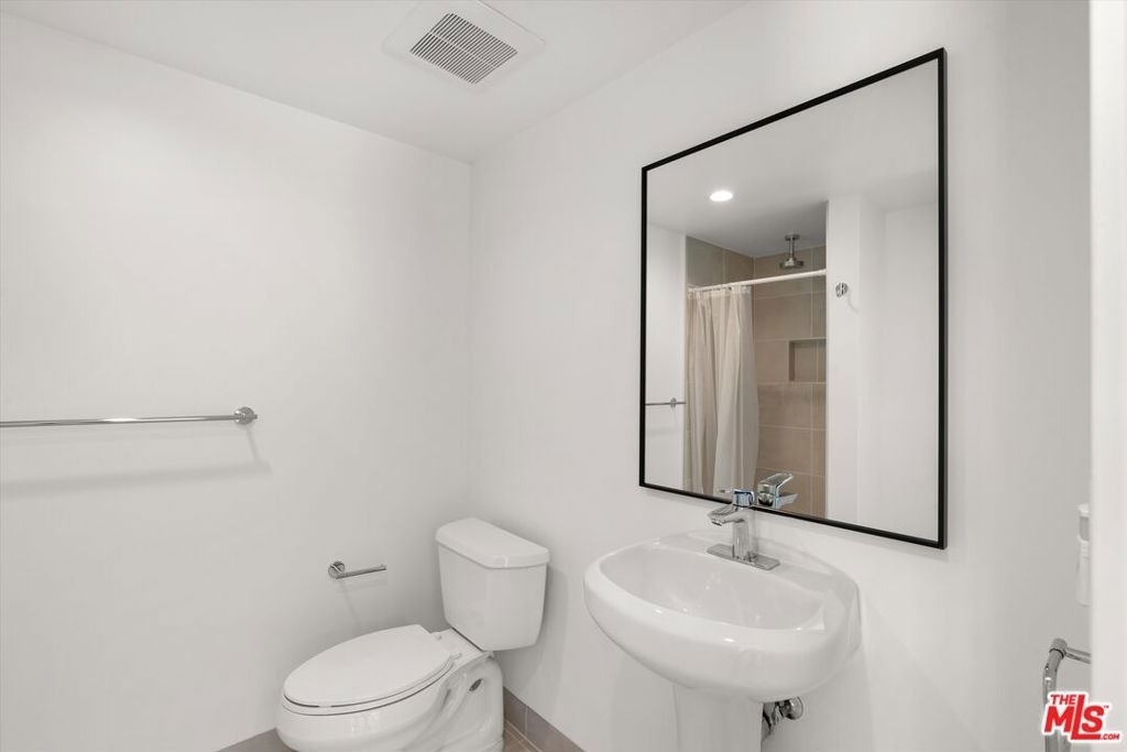 2316 Hill Street - Photo 27