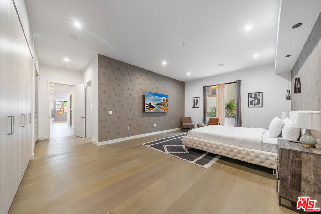 10563 Ashton Avenue - Photo 13