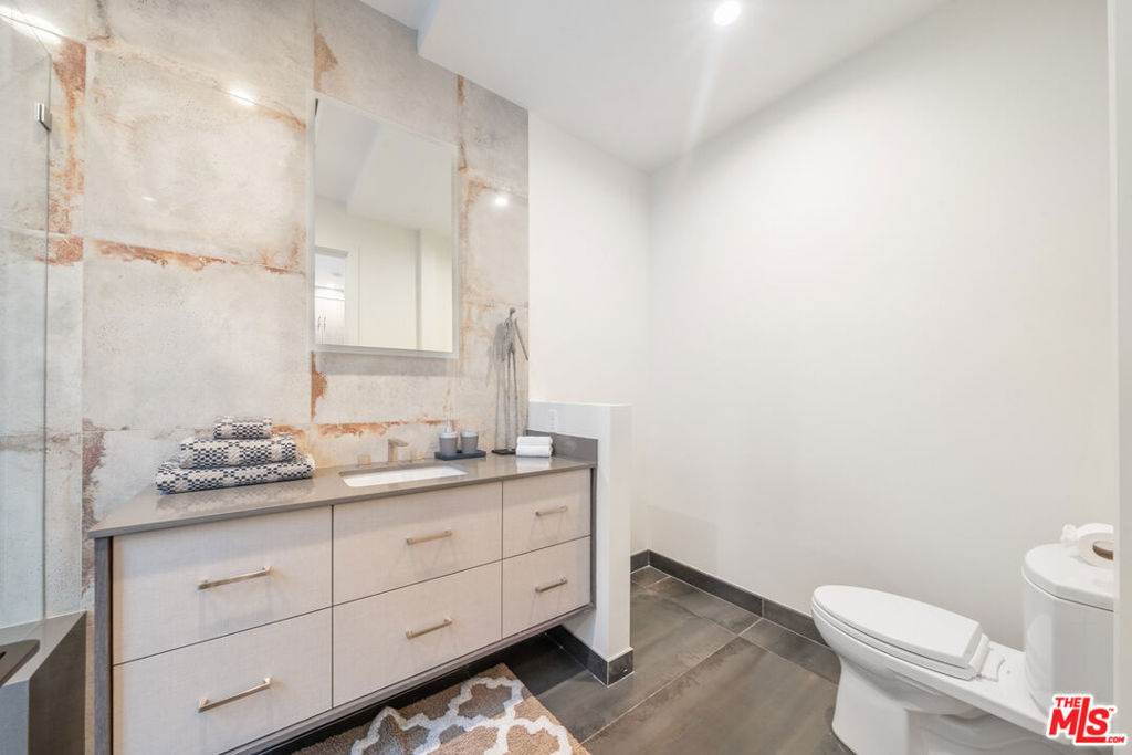 10563 Ashton Avenue - Photo 37