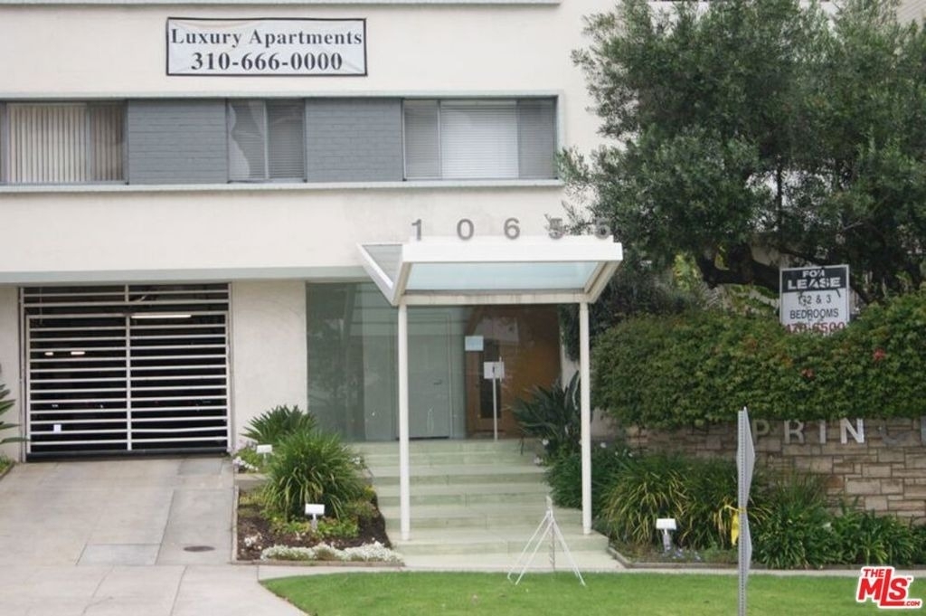 10655 Wilshire Boulevard - Photo 1