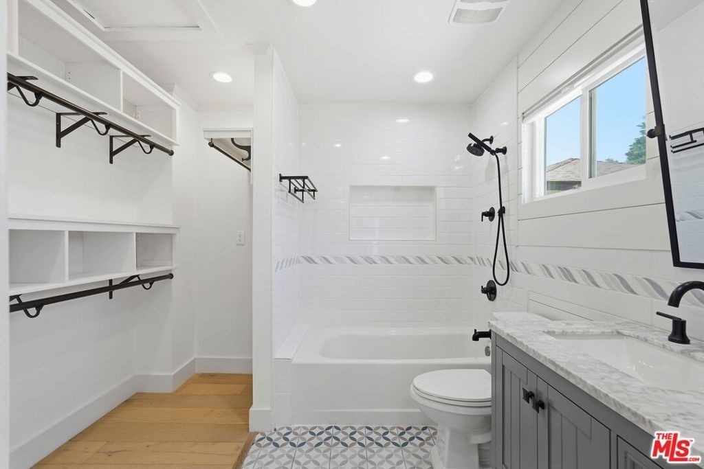 6647 W 82nd Street - Photo 24