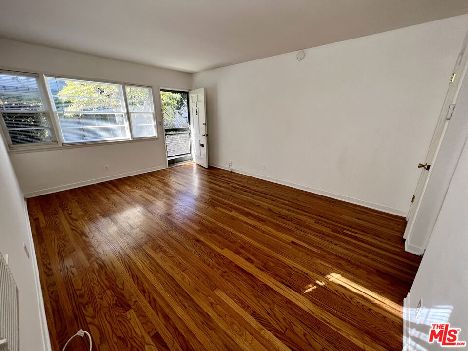814 19th Street - Photo 9