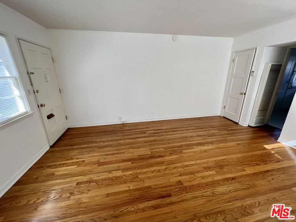 814 19th Street - Photo 7