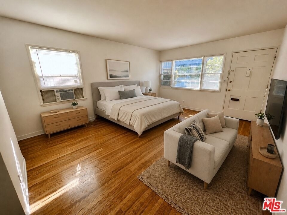814 19th Street - Photo 0