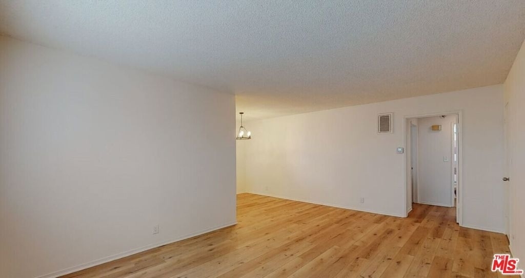 1827 Manning Avenue - Photo 5
