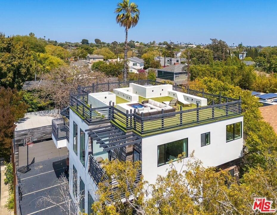 3256 Cabrillo Boulevard - Photo 2
