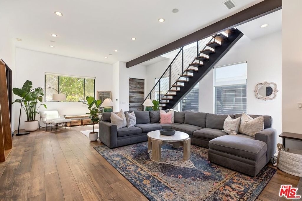 3256 Cabrillo Boulevard - Photo 4