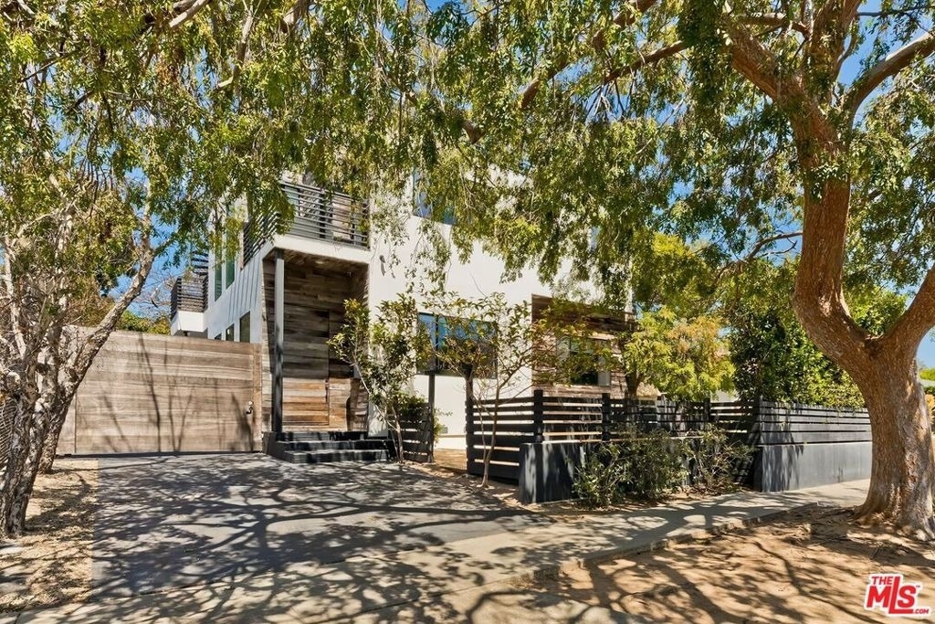 3256 Cabrillo Boulevard - Photo 1