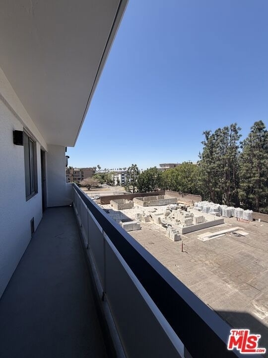 321 S San Vicente Boulevard - Photo 14