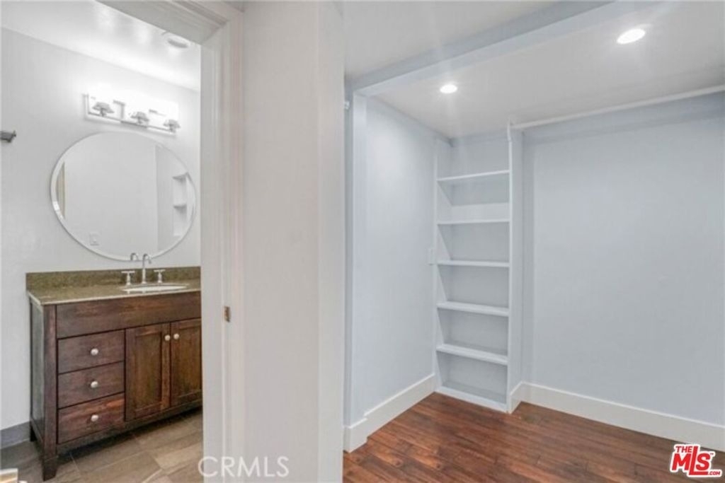 5003 Tilden Avenue - Photo 18