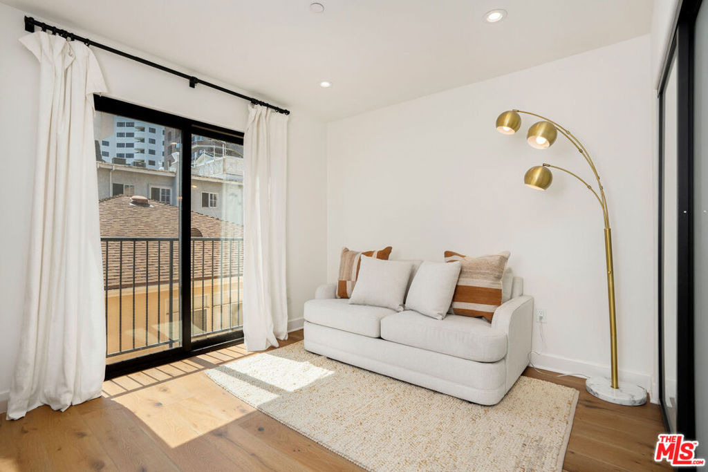 10523 Ashton Avenue - Photo 16