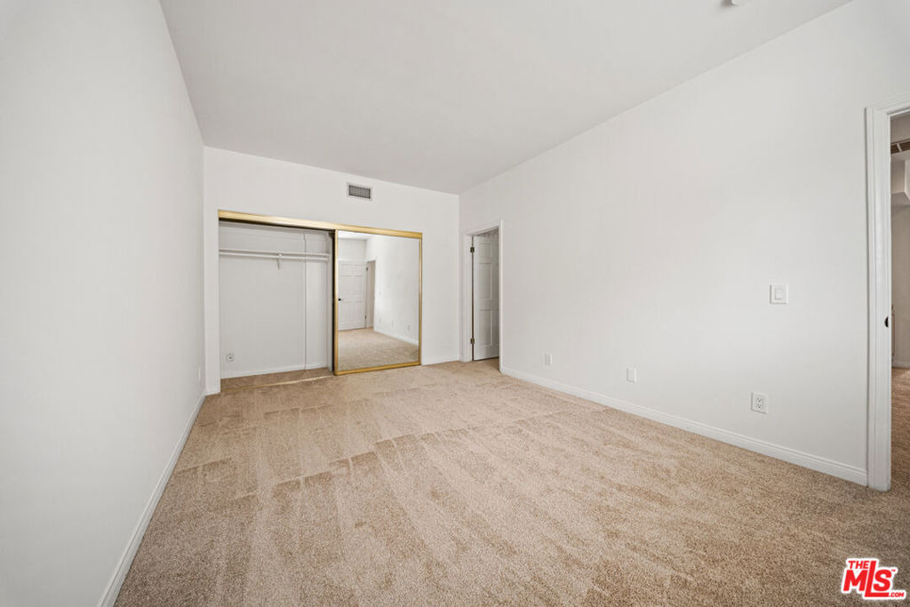 4144 Colfax Avenue - Photo 43