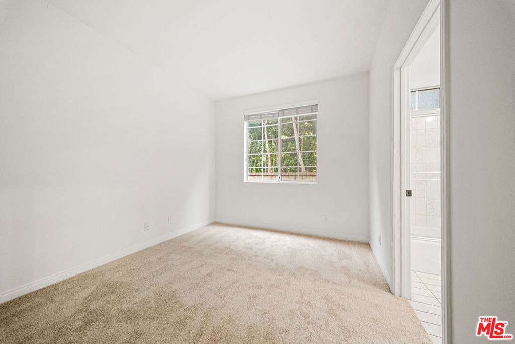 4144 Colfax Avenue - Photo 28