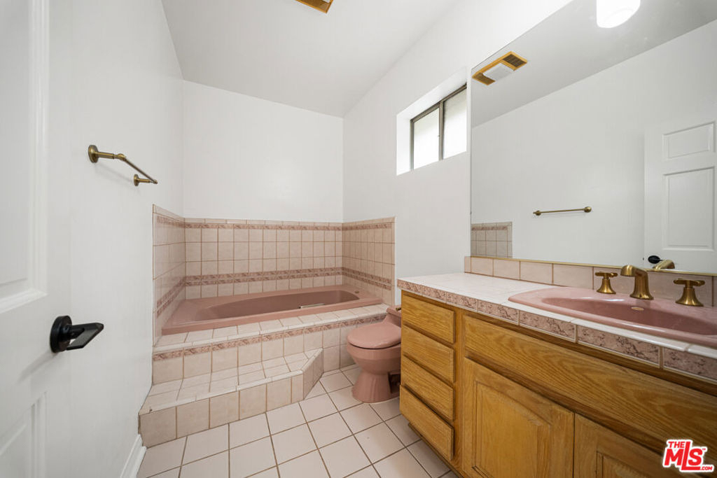 4144 Colfax Avenue - Photo 42