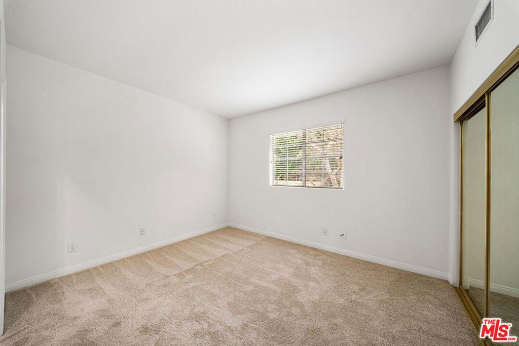 4144 Colfax Avenue - Photo 46