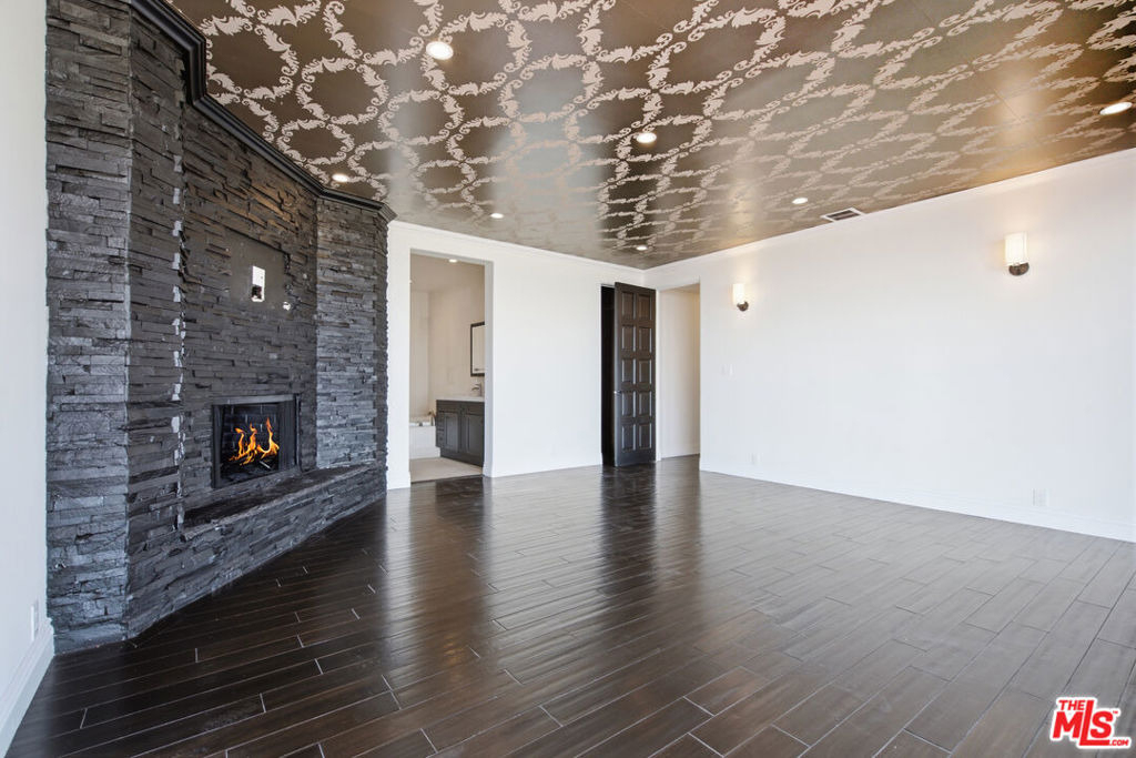8908 Appian Way - Photo 27