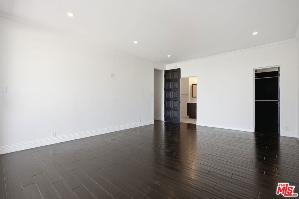 8908 Appian Way - Photo 38