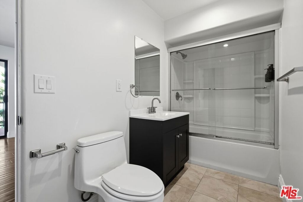 8908 Appian Way - Photo 45