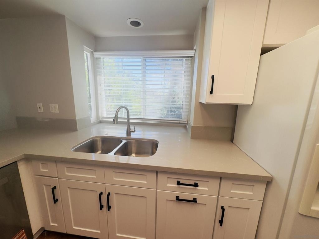 1554 Apache Drive - Photo 5