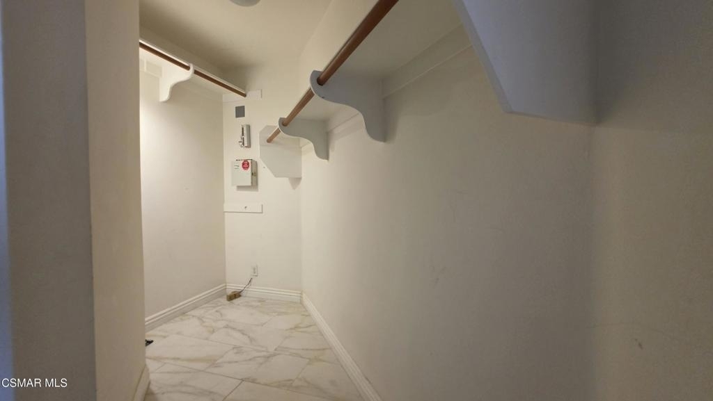 644 Warwick Avenue - Photo 15
