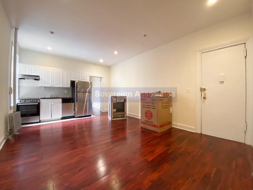 250 Fort Washington Avenue - Photo 0