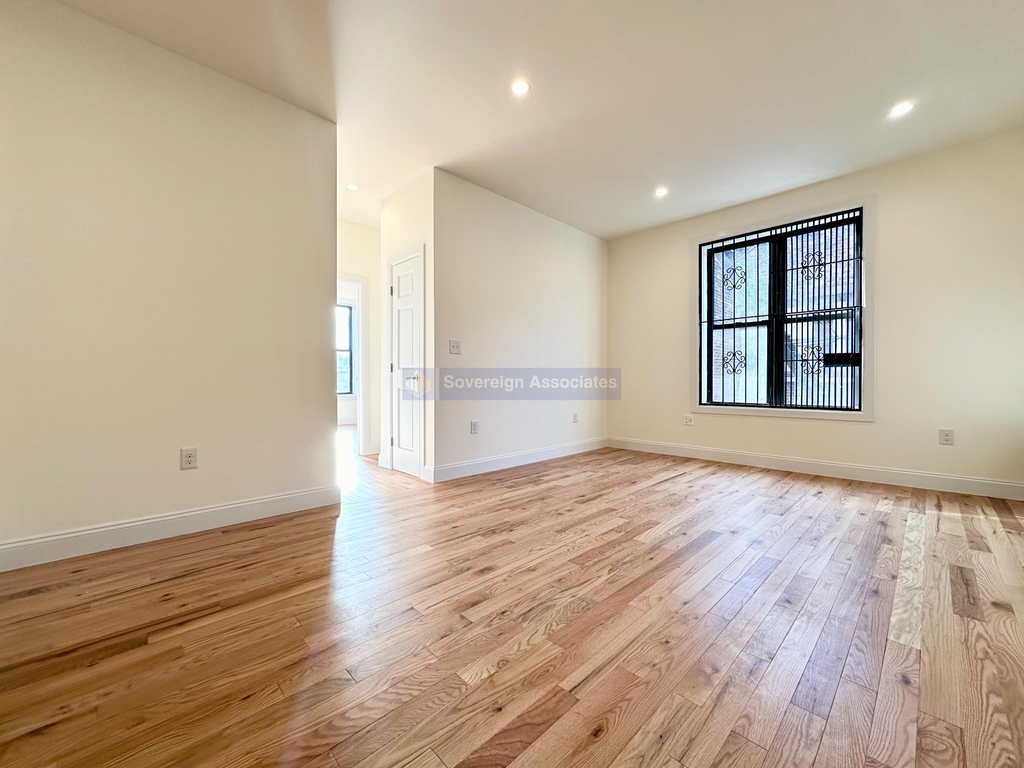 41-47 Saint Nicholas Terrace - Photo 1
