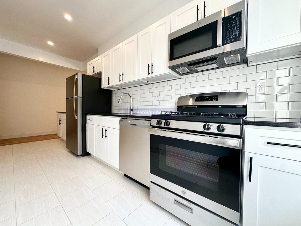 41-47 Saint Nicholas Terrace - Photo 3