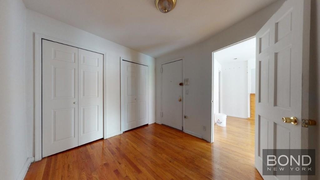 East 12th Street - Photo 10