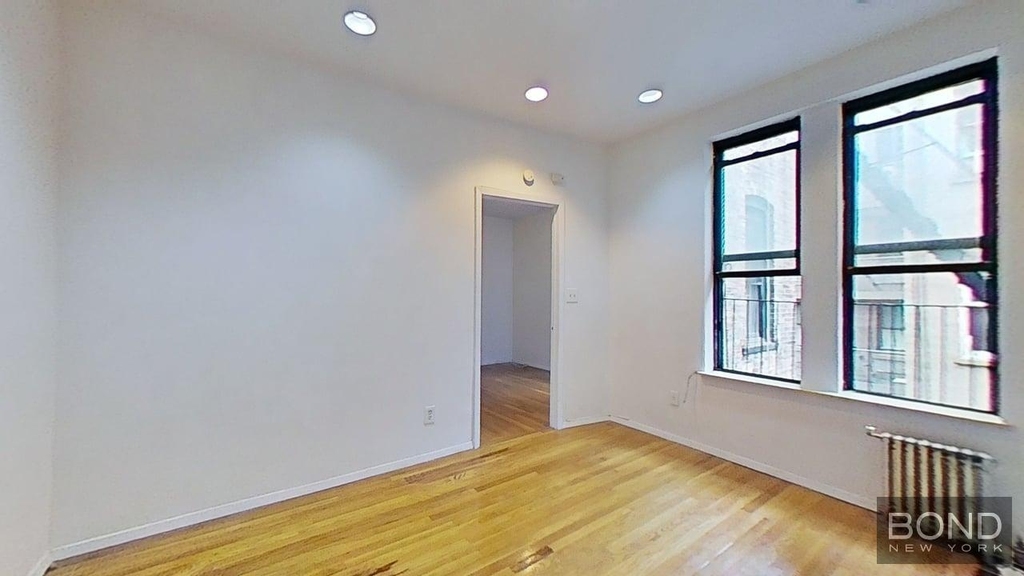 East 5th Street - Photo 9