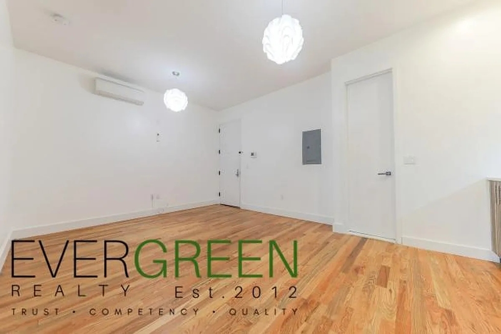 1285 Madison Street - Photo 2