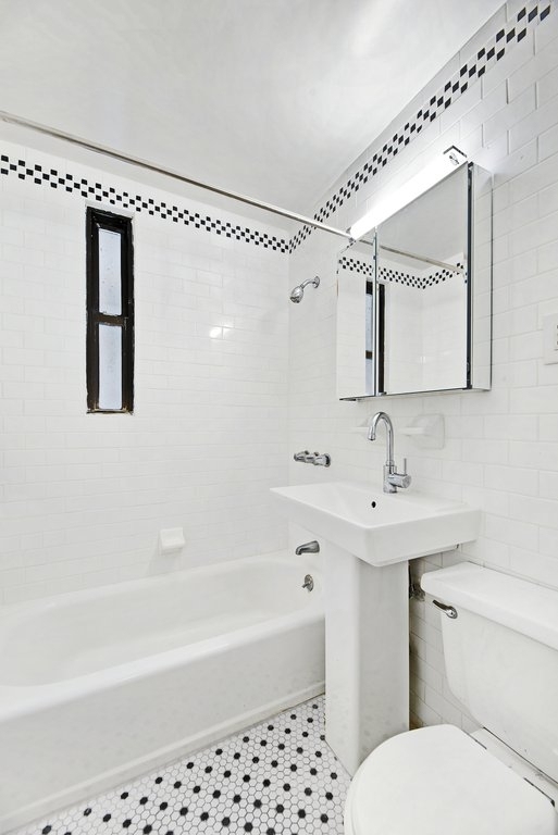 West 49th Street - Photo 4