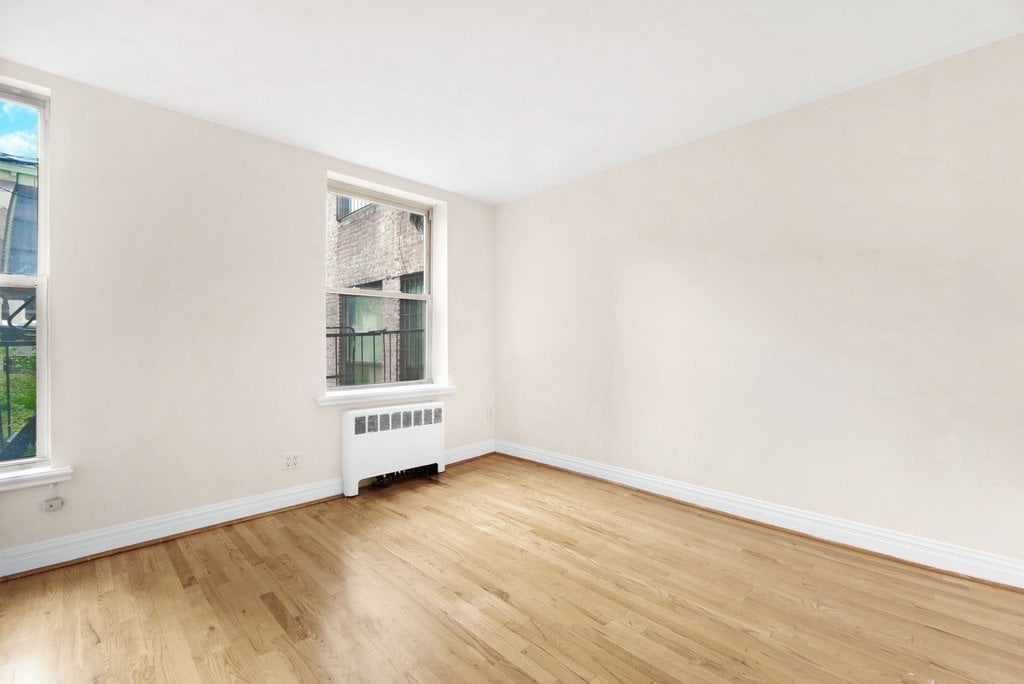 East 27th Street - Photo 1
