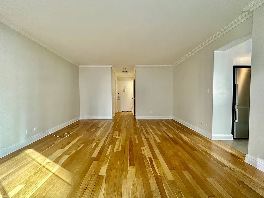 West 96th Street - Photo 3