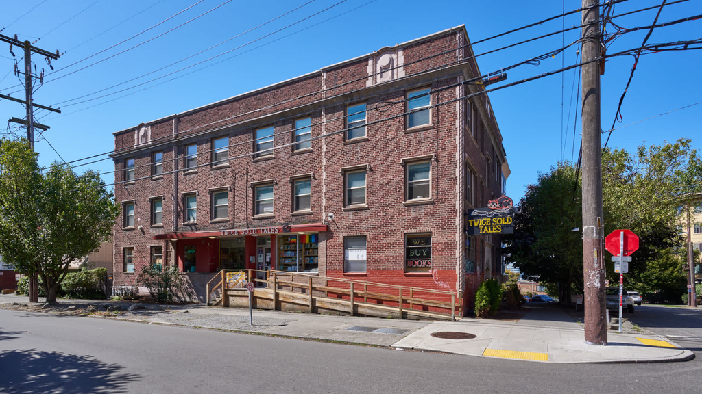 130 Harvard Avenue East - Photo 29
