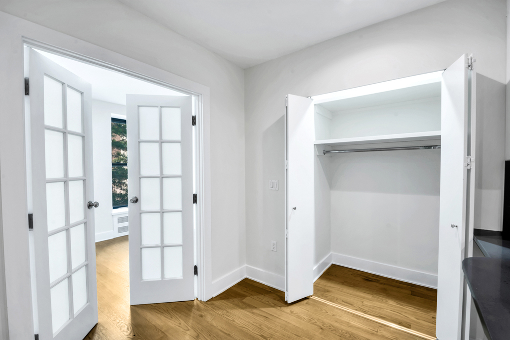 Second Avenue - Photo 1