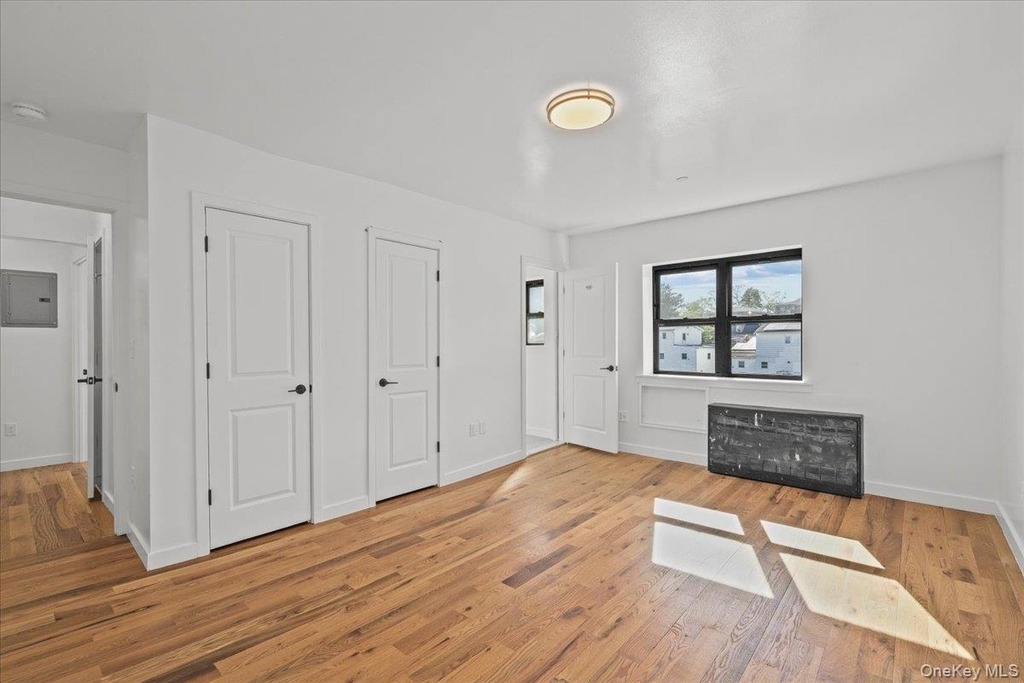 671 Bronx River Road - Photo 15