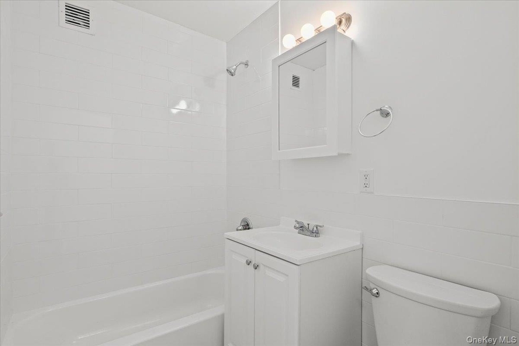 671 Bronx River Road - Photo 20