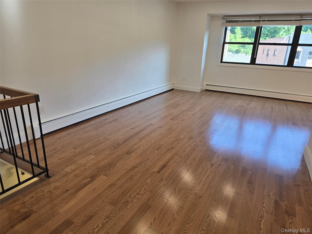 240-29 70 Avenue - Photo 22
